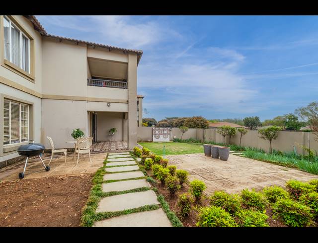 3 BEDROOM TOWNHOUSE FOR SALE IN BERGBRON